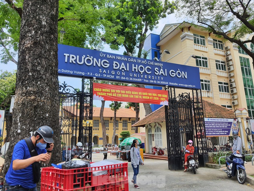 SAI GON UNIVERSITY