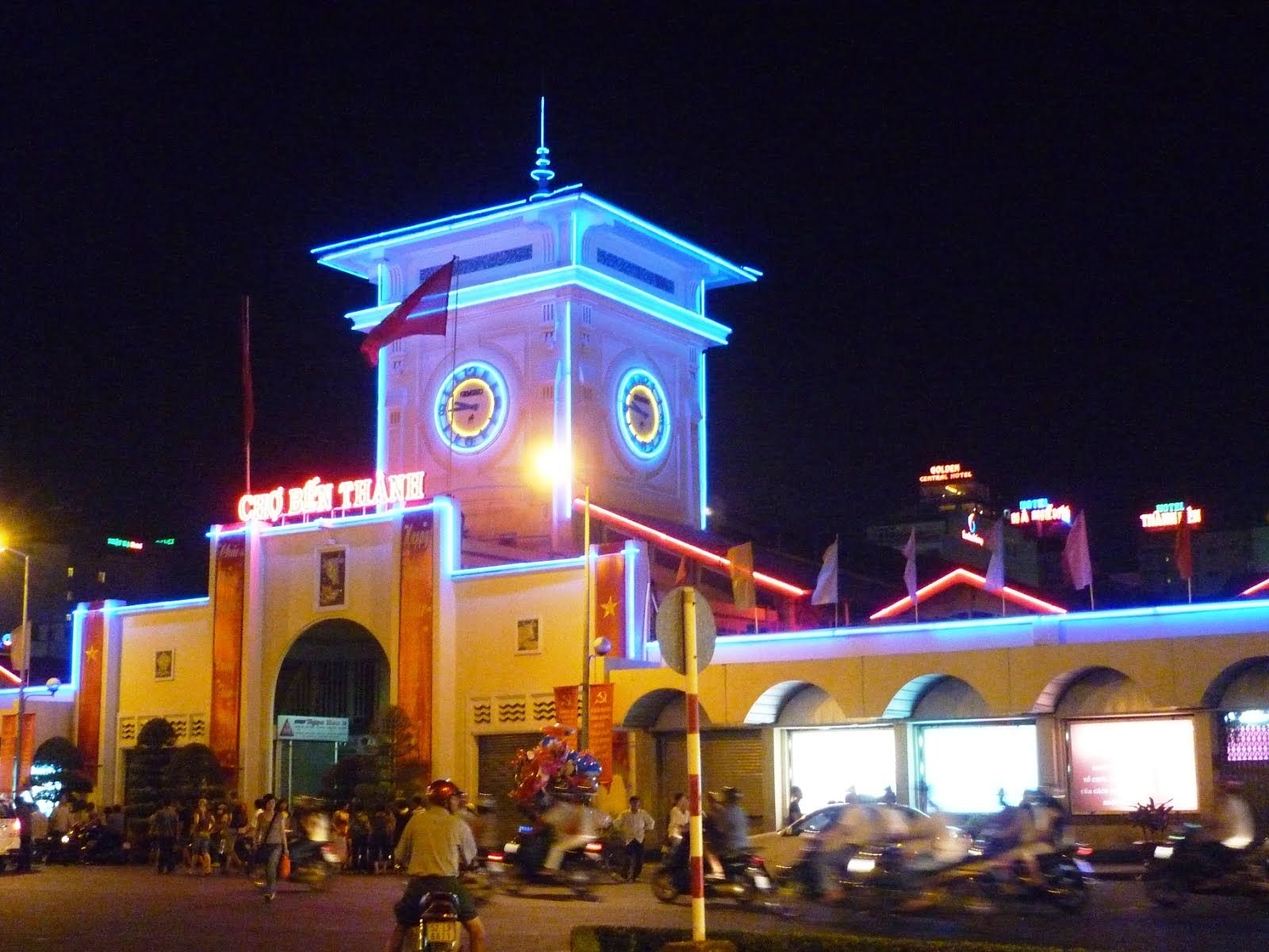 BẾN THÀNH MARKET